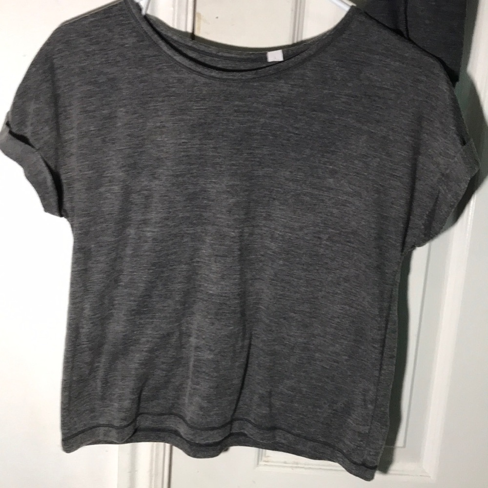 grey t-shirt from pacsun